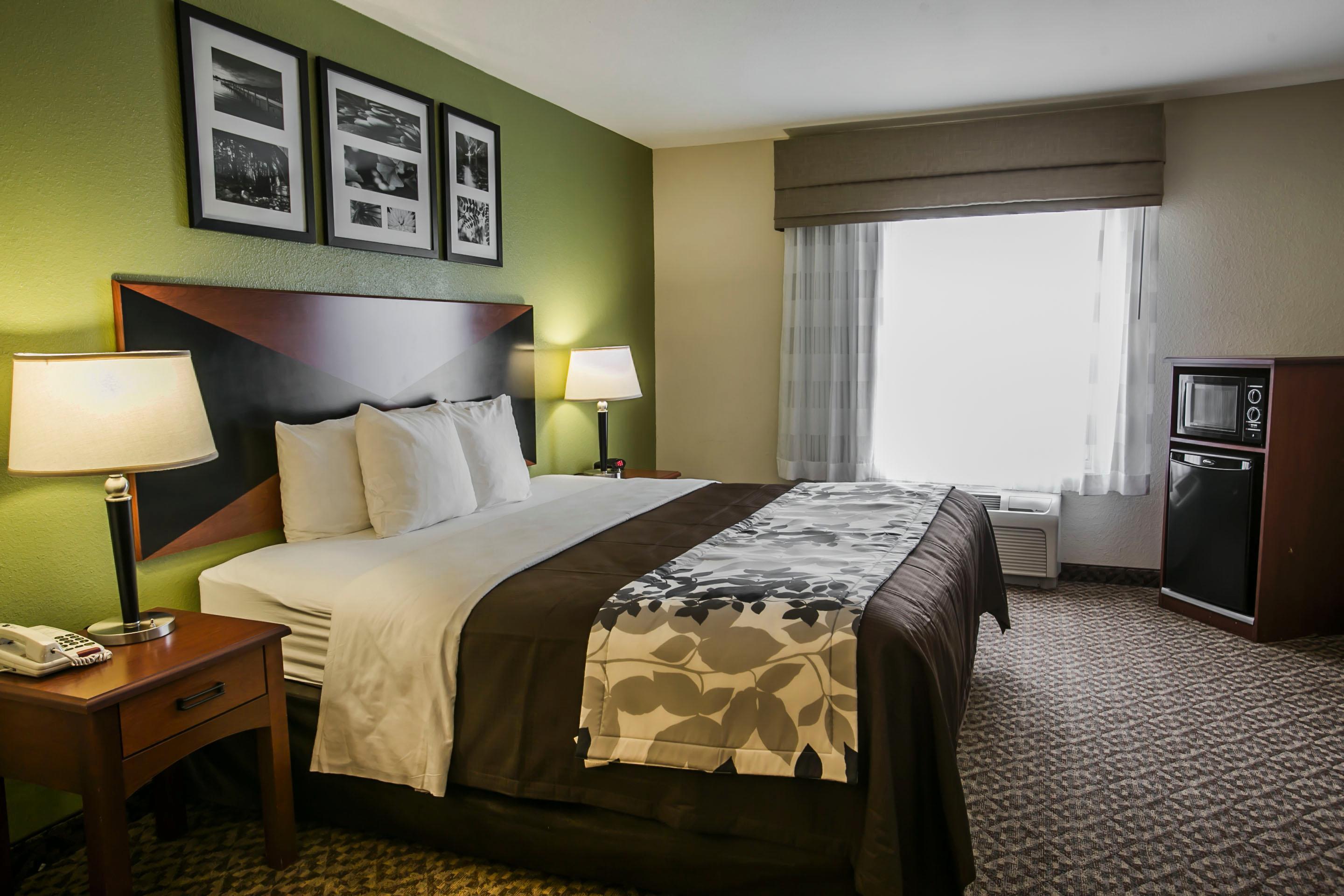 Spark By Hilton Hotel 3*