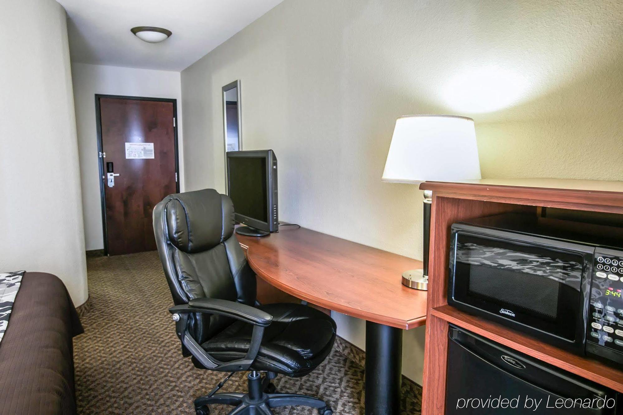 Spark By Hilton 3*