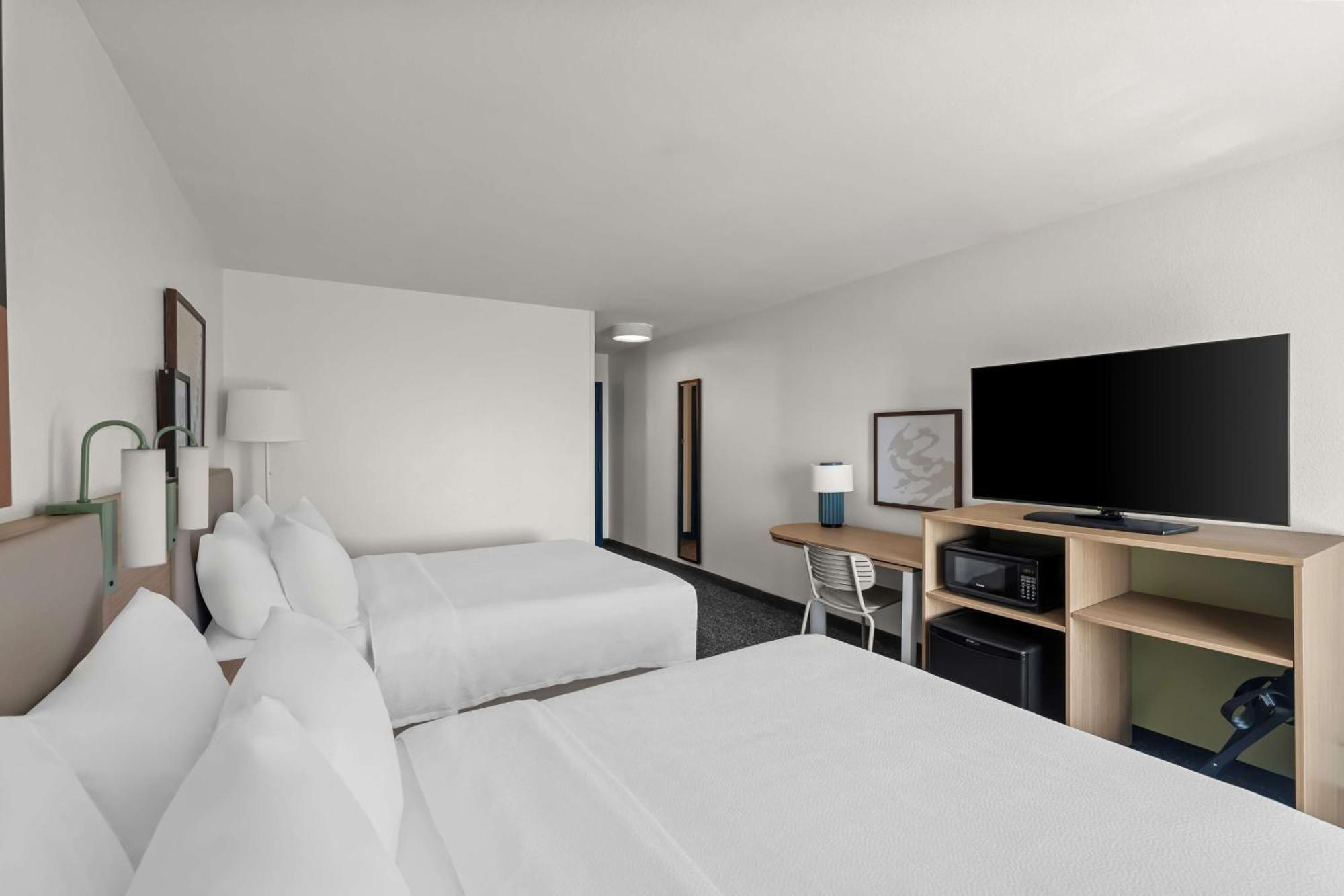Spark By Hilton Hotel