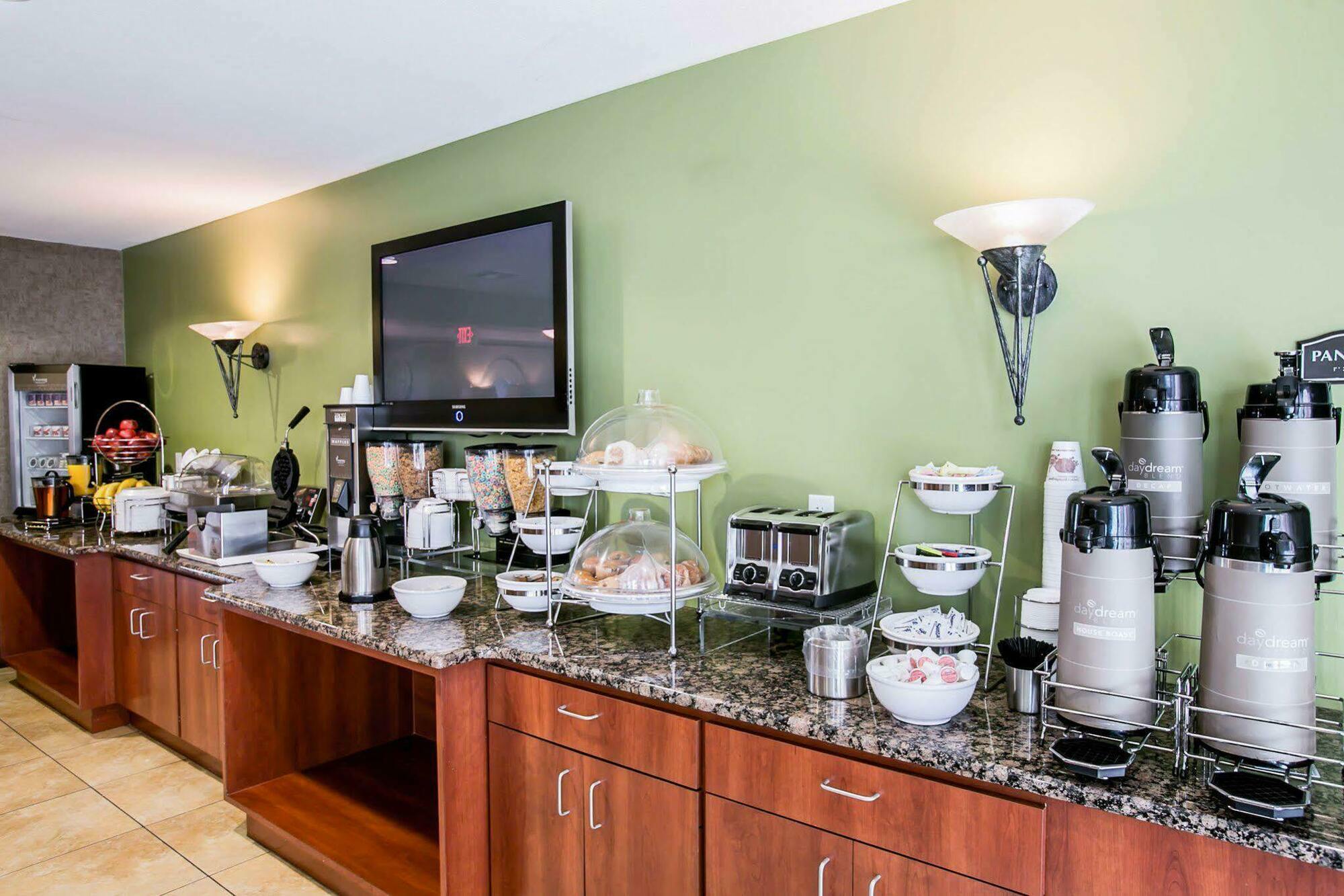 Hotel Spark By Hilton 3*